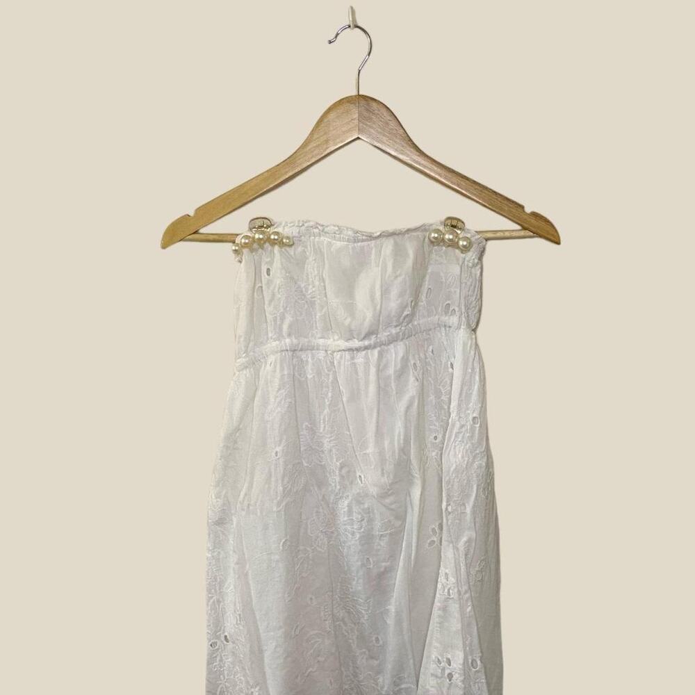 Eyelet strapless dress